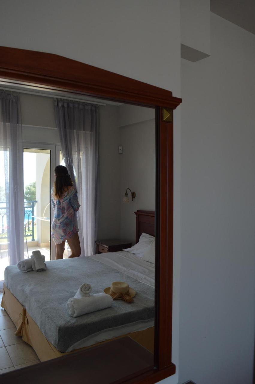 Thesmos Village Mýtikas エクステリア 写真